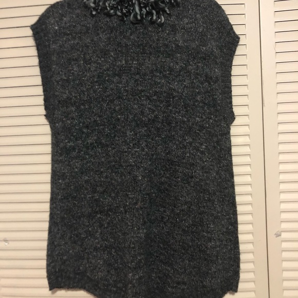 Ponsesa NWOT Fringe Collar Open Front Cardigan Vest- Size Large - Picture 3 of 9